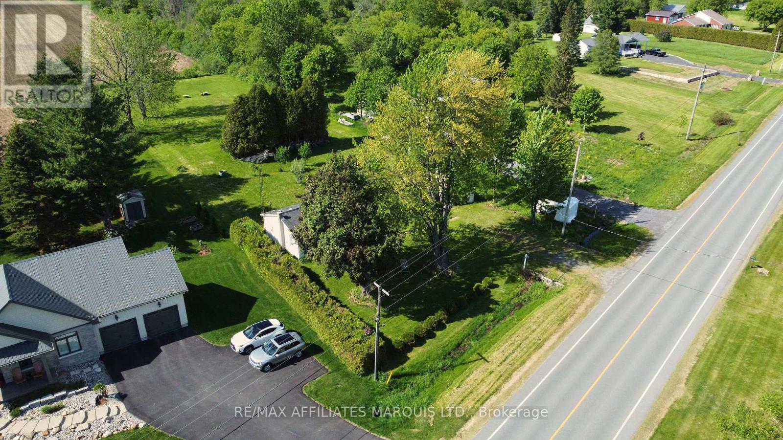 11481 LAKESHORE DRIVE - 6