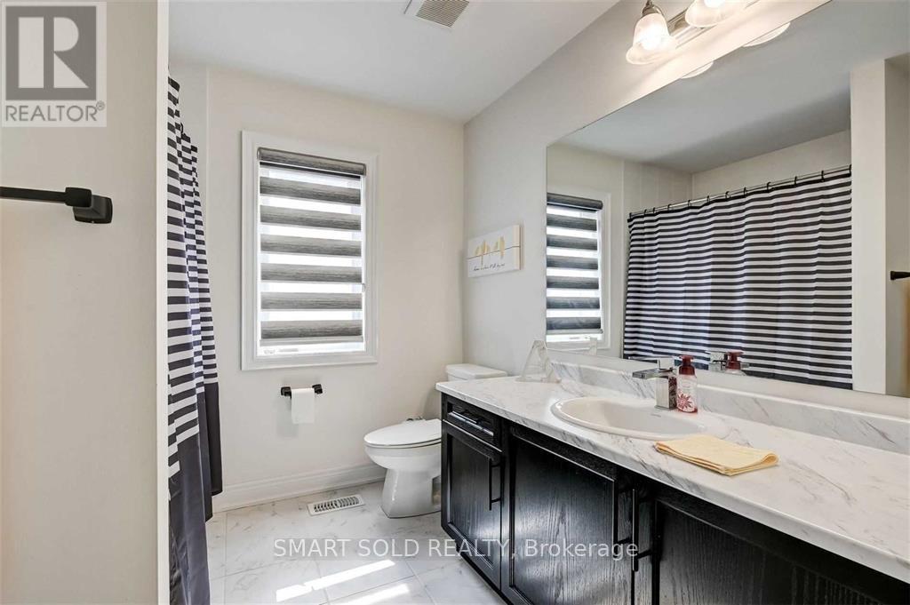 207 WALTER ENGLISH DRIVE - 16