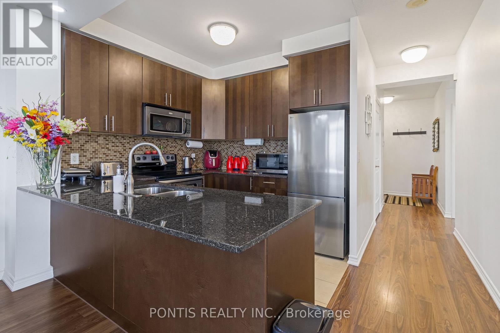 #412 9235 JANE STREET - 14