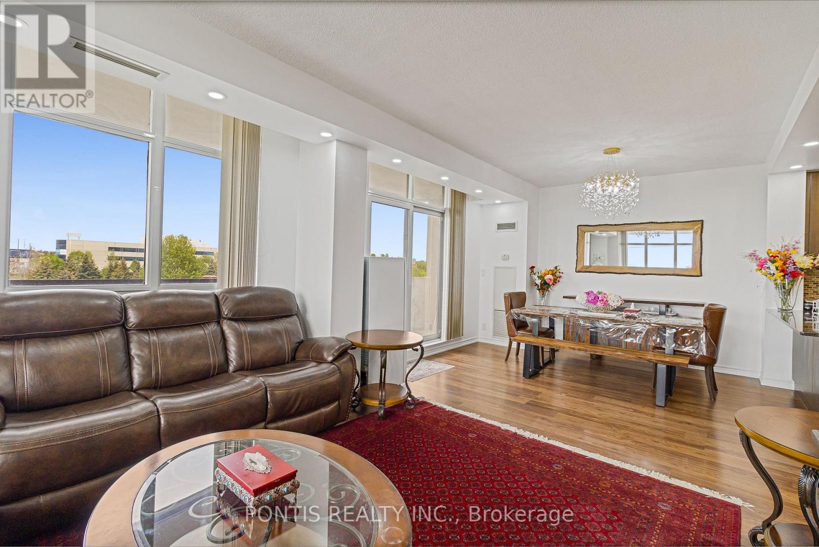 #412 9235 JANE STREET - 7