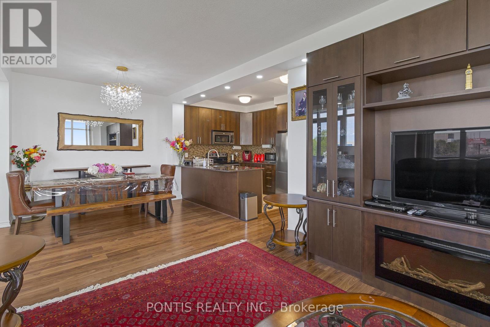 #412 9235 JANE STREET - 8