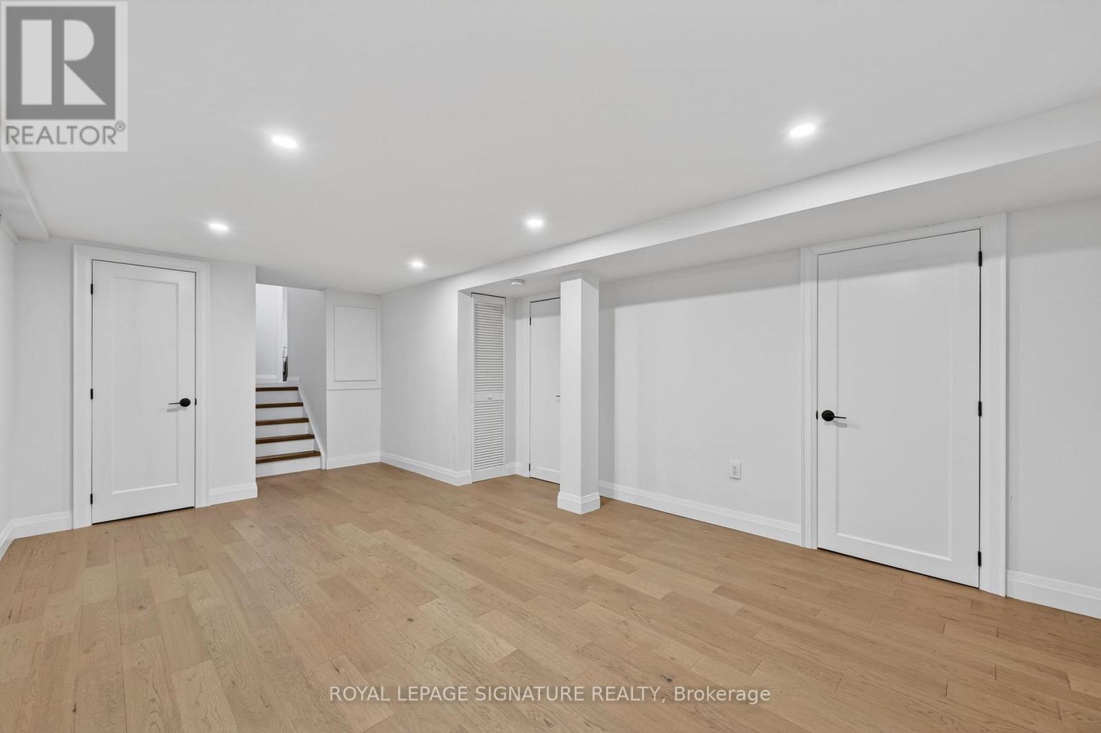 28 JANICE DRIVE - 26