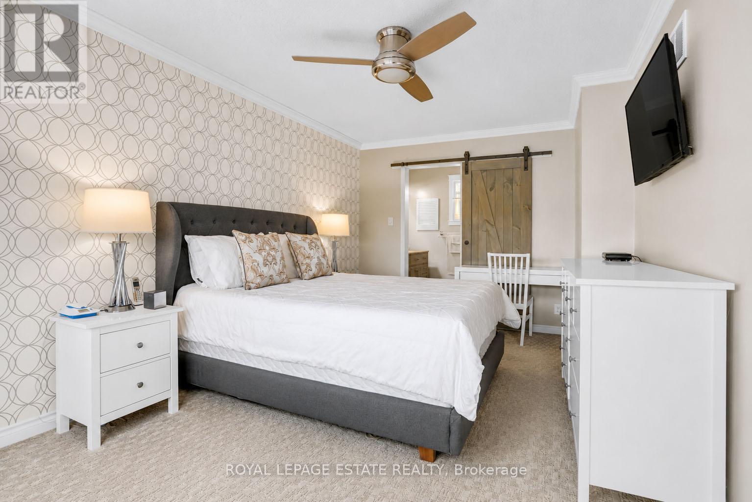 406 ANNE STREET N - 22