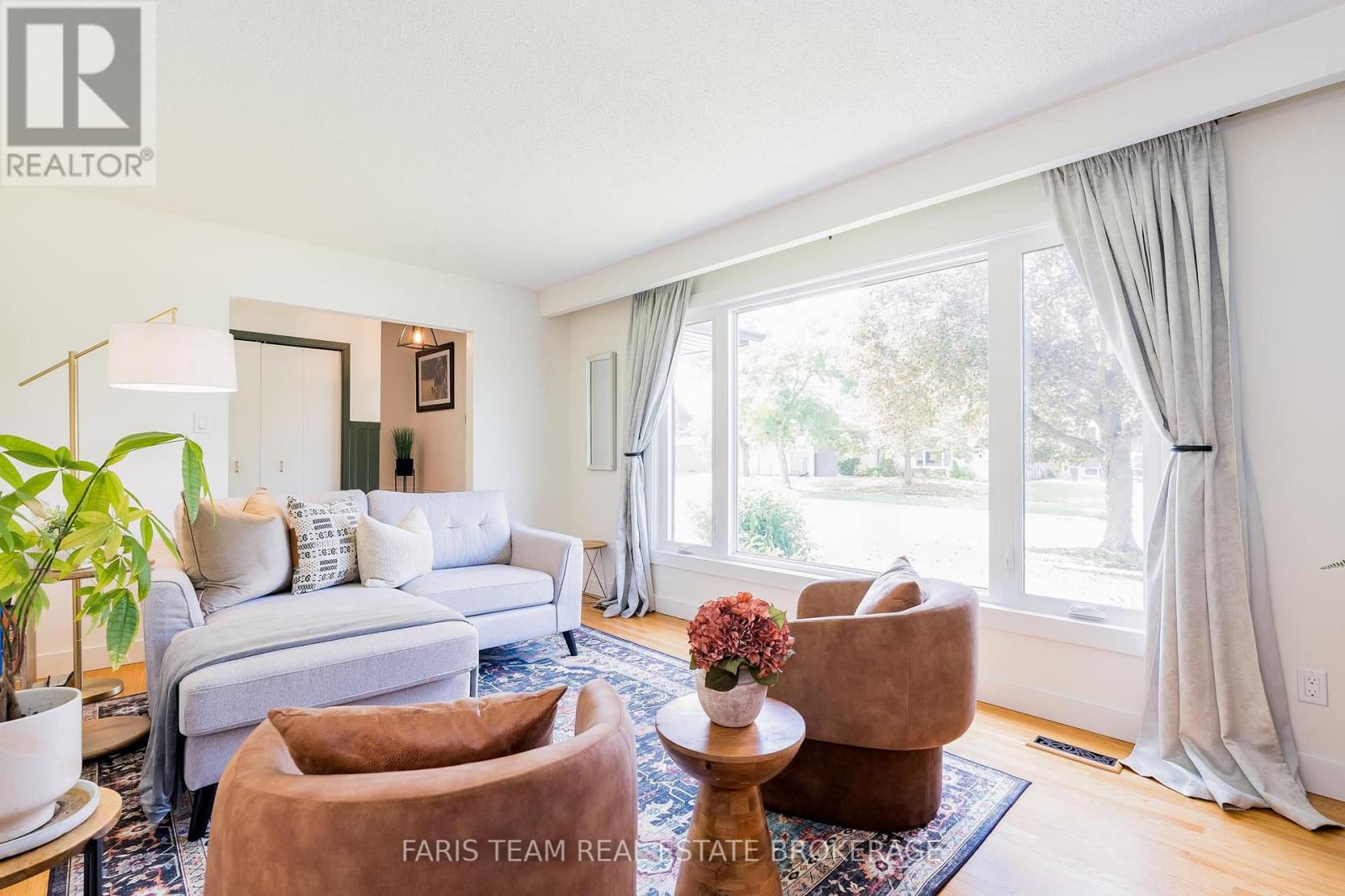 43 JEFFREY STREET - 13