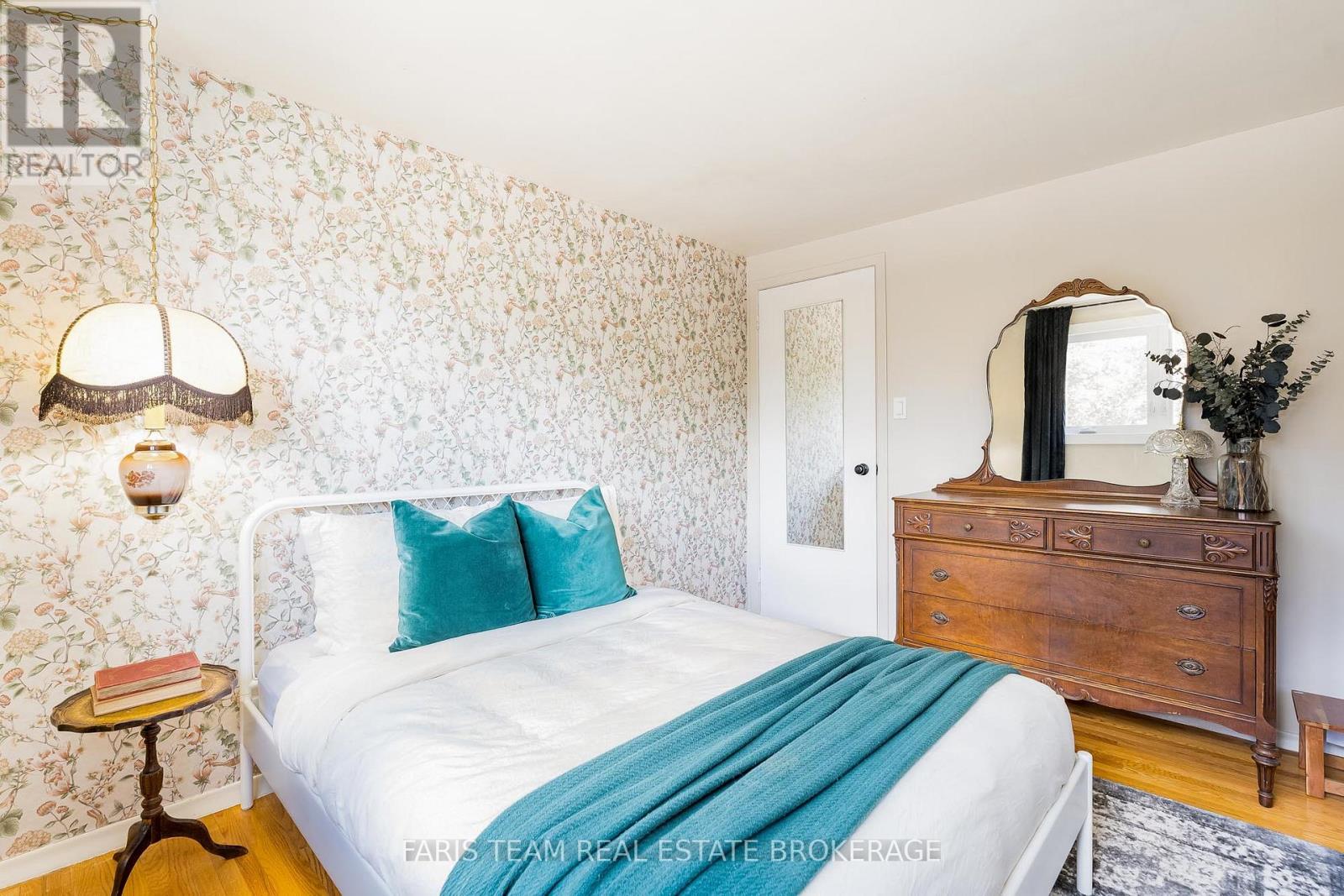 43 JEFFREY STREET - 20