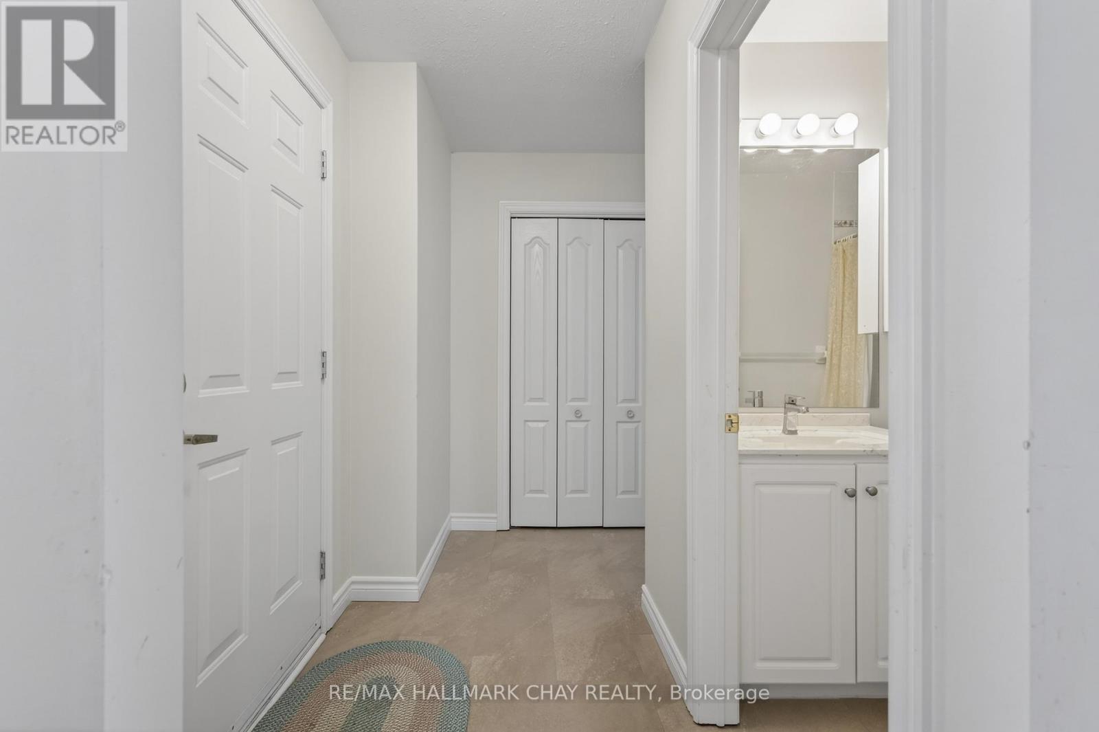 #11 275 HURON STREET - 21