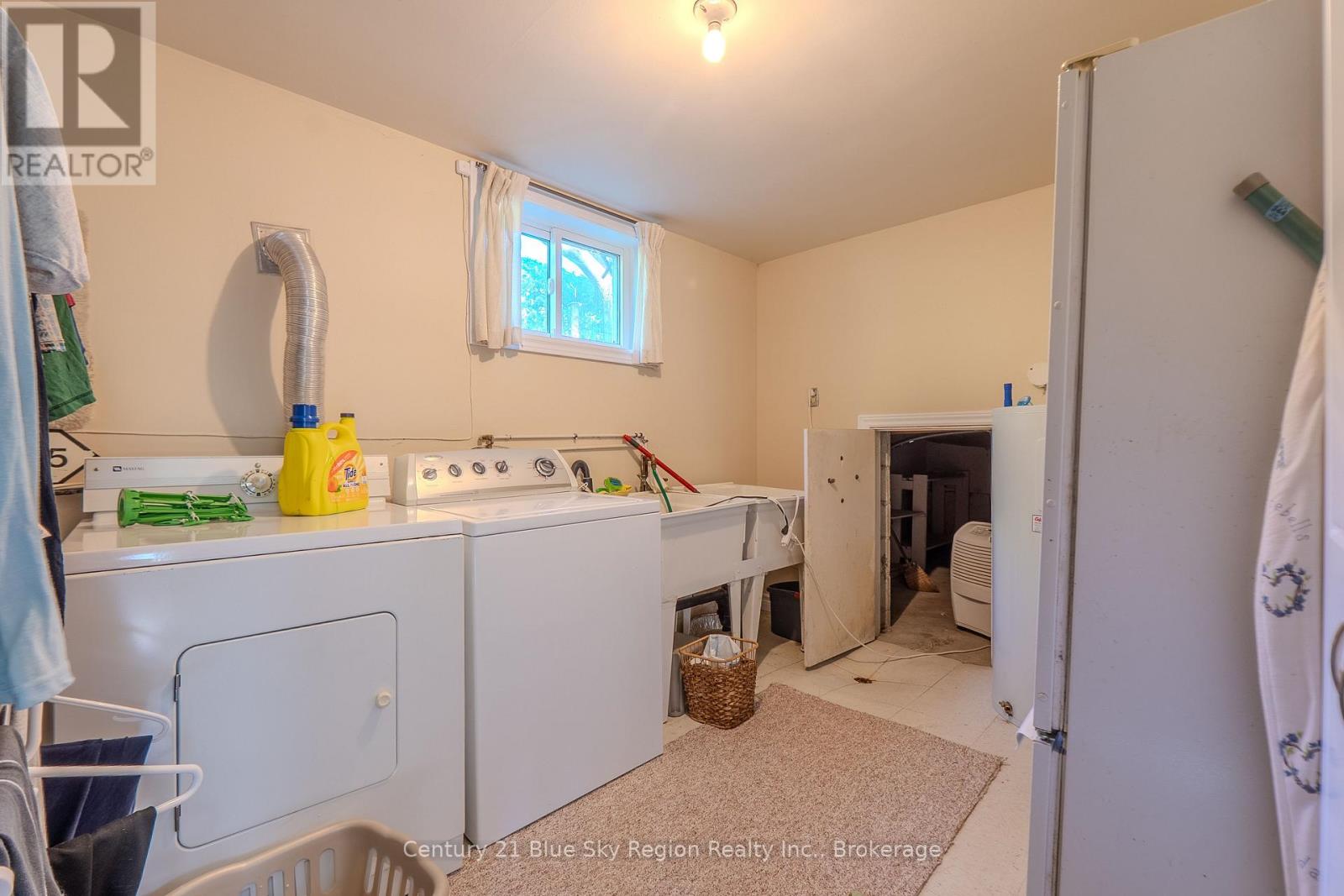 592 BIRCHWOOD ROAD - 27