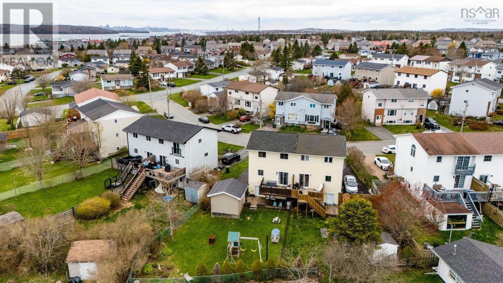25 Cannon Crescent - 44