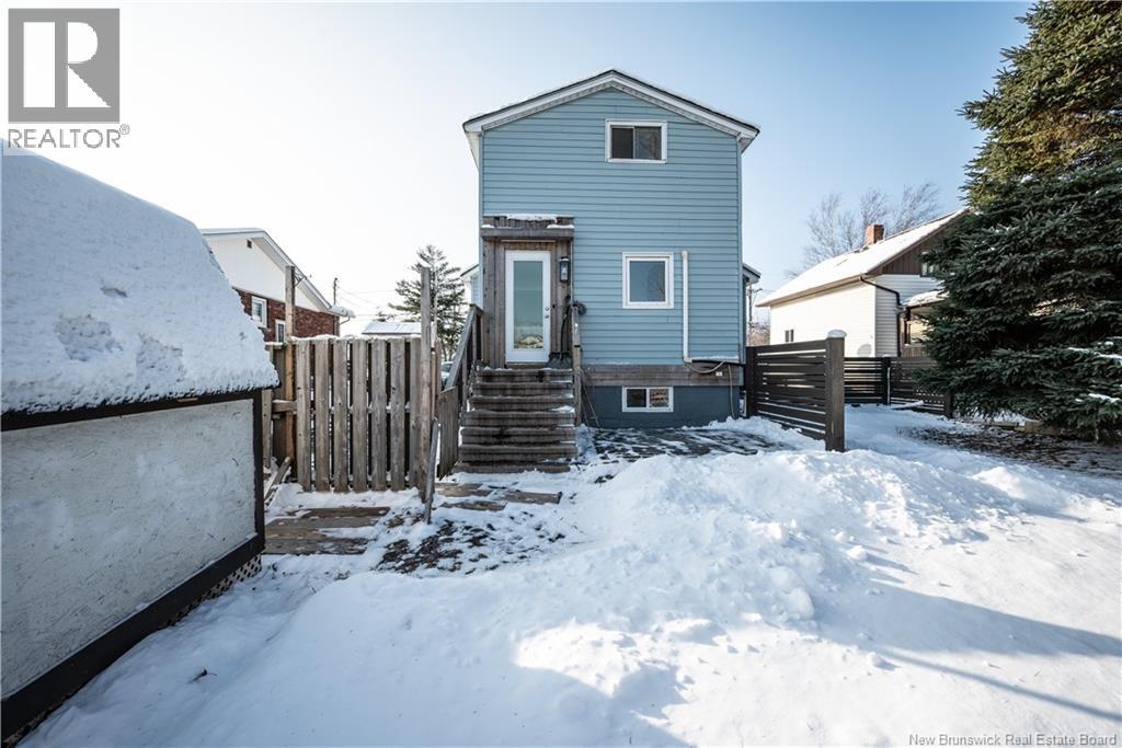 91 Purdy Avenue - 35