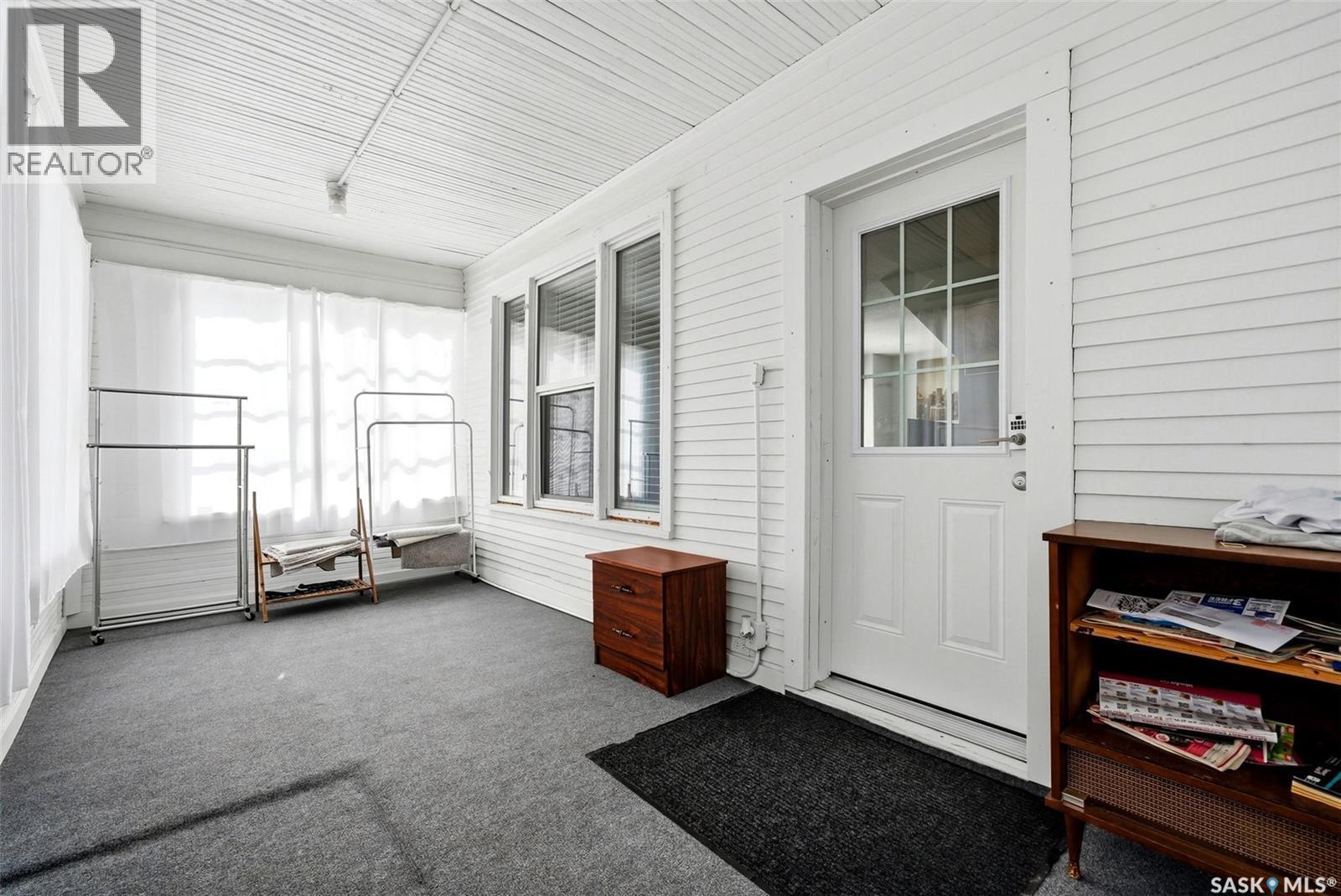 1578 Retallack STREET - Image 3