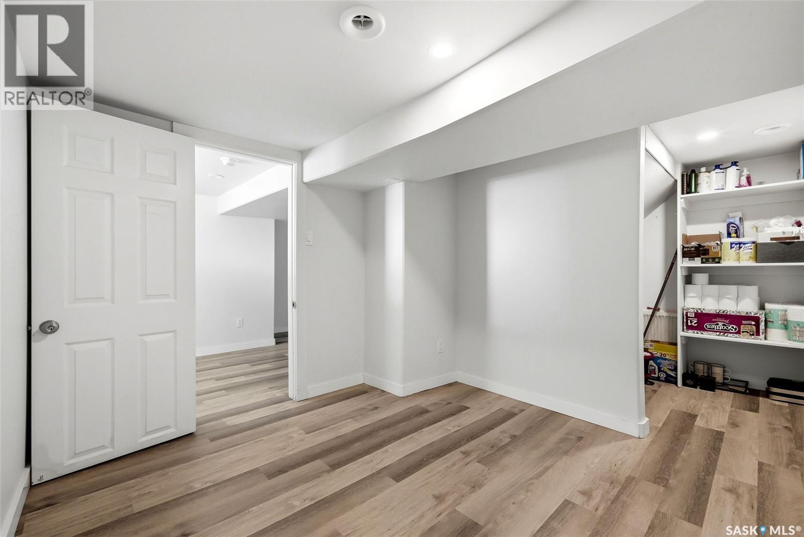 1578 Retallack STREET - 29