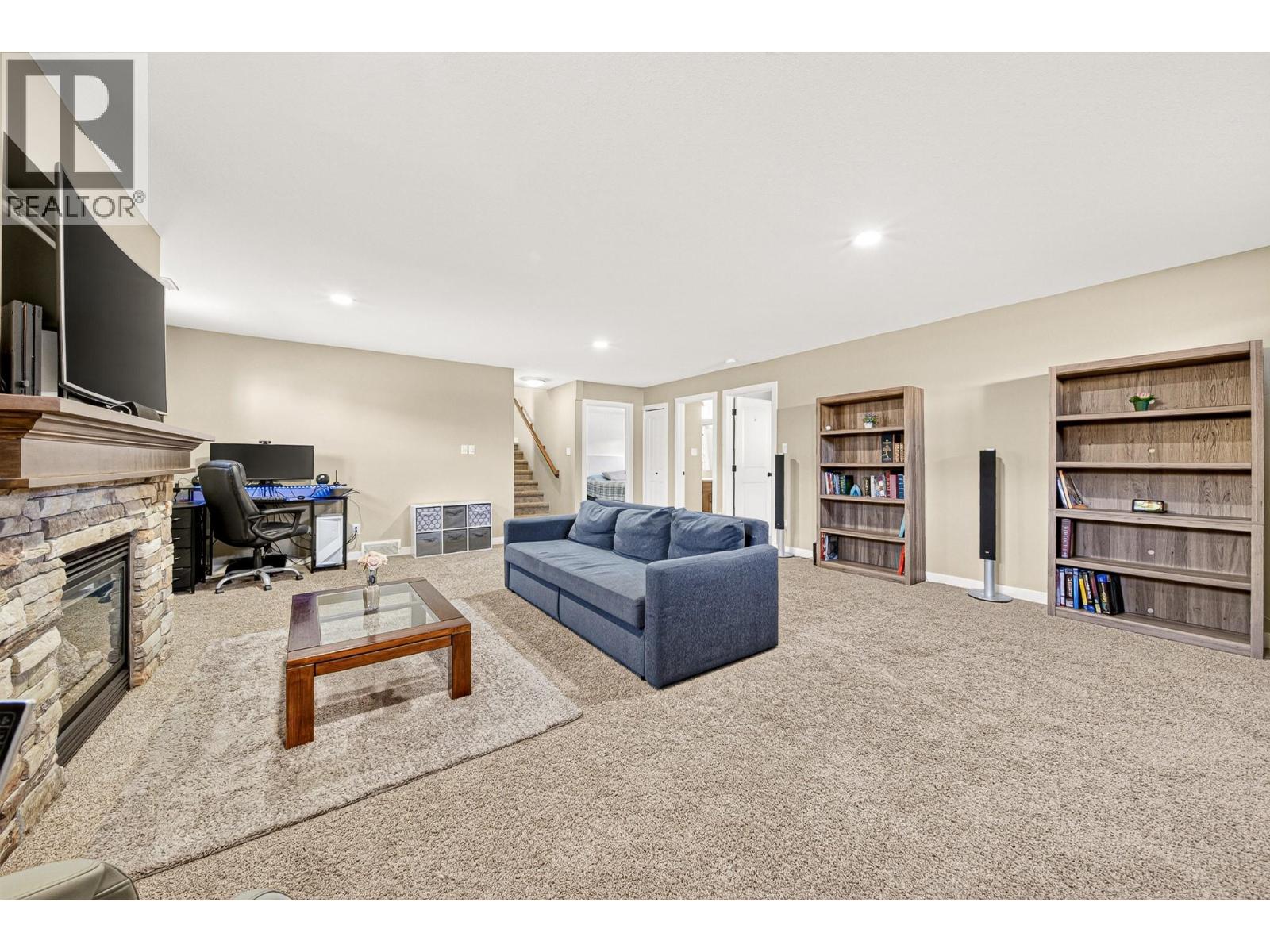 2309 FALCON Court - 25