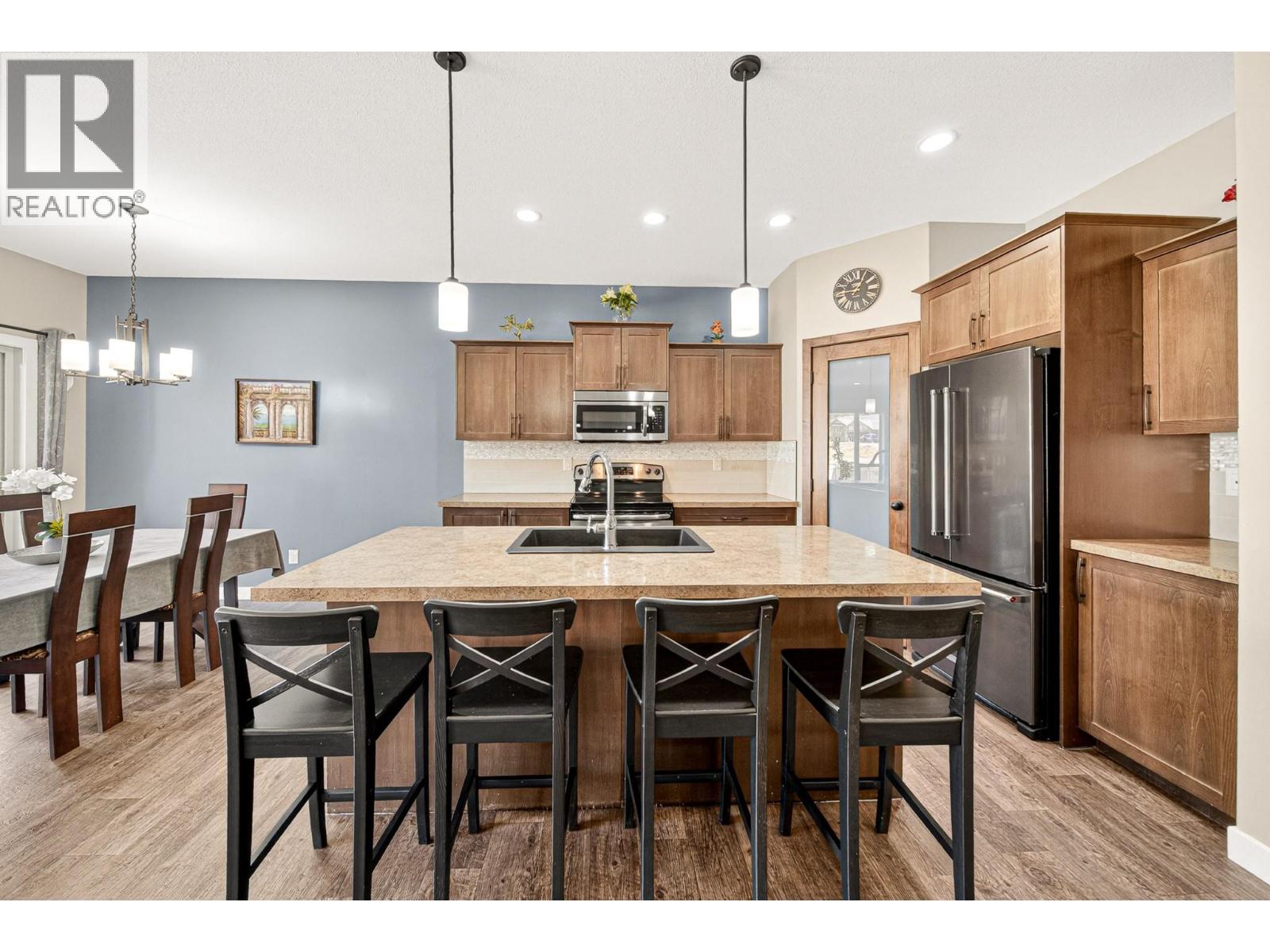 2309 FALCON Court - Image 3