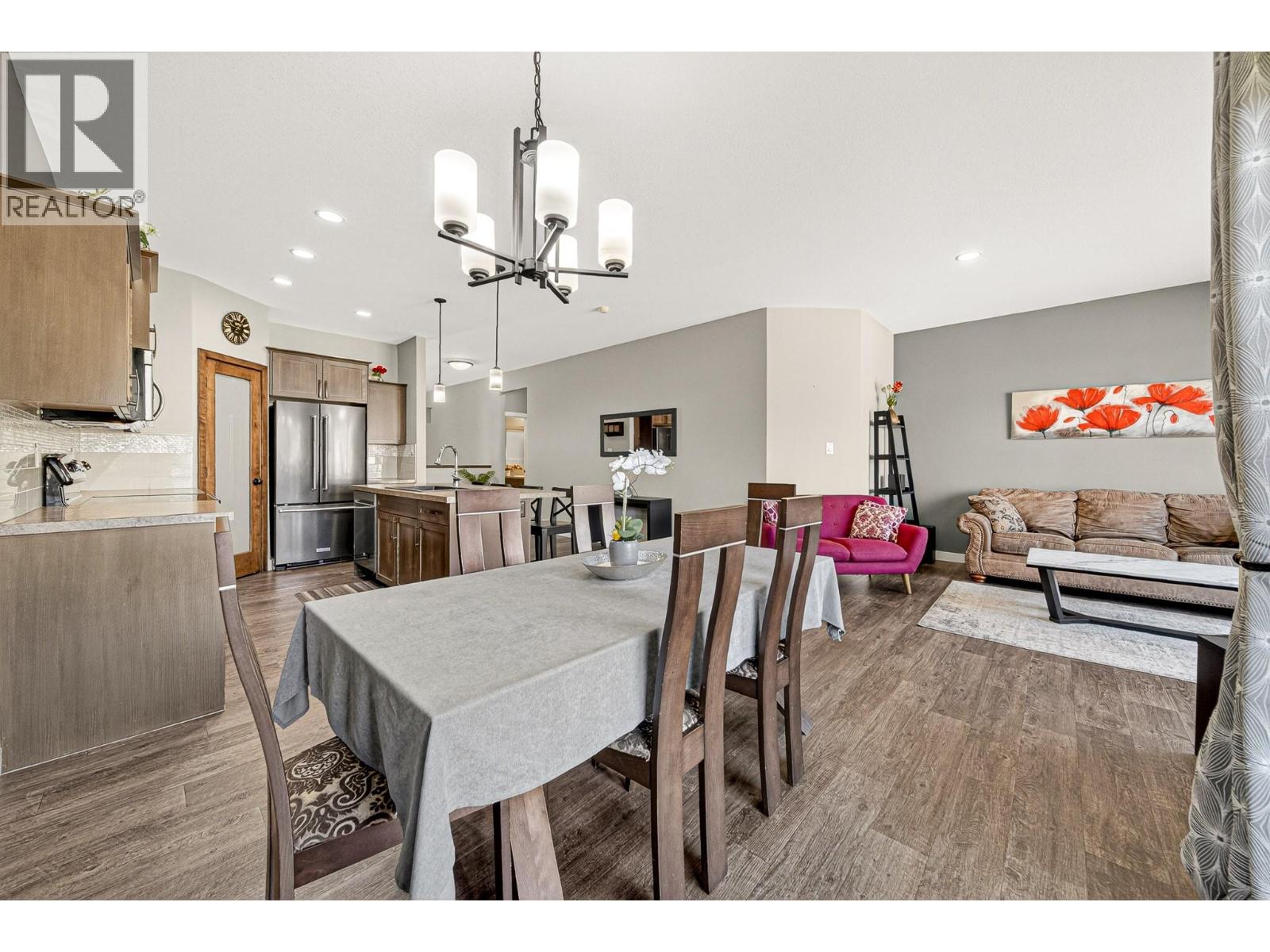 2309 FALCON Court - 9