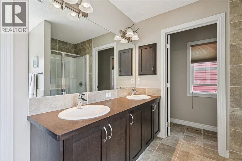 7 Cooperstown Place SW - 34