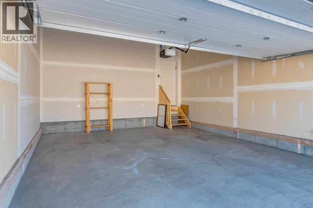 70 Howse Common NE - 30