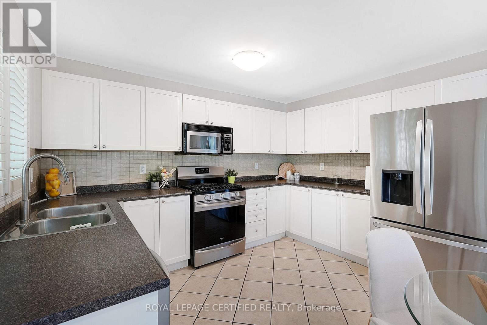 1662 CLARK BOULEVARD - 16