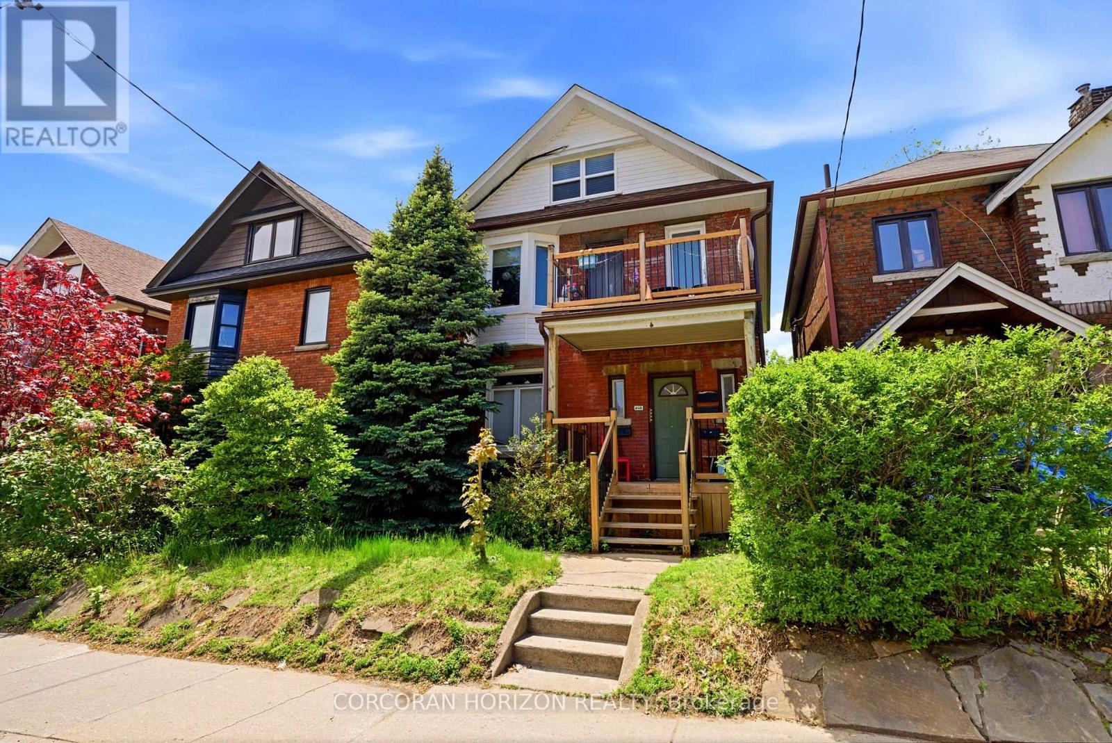 256 KEELE STREET - 1