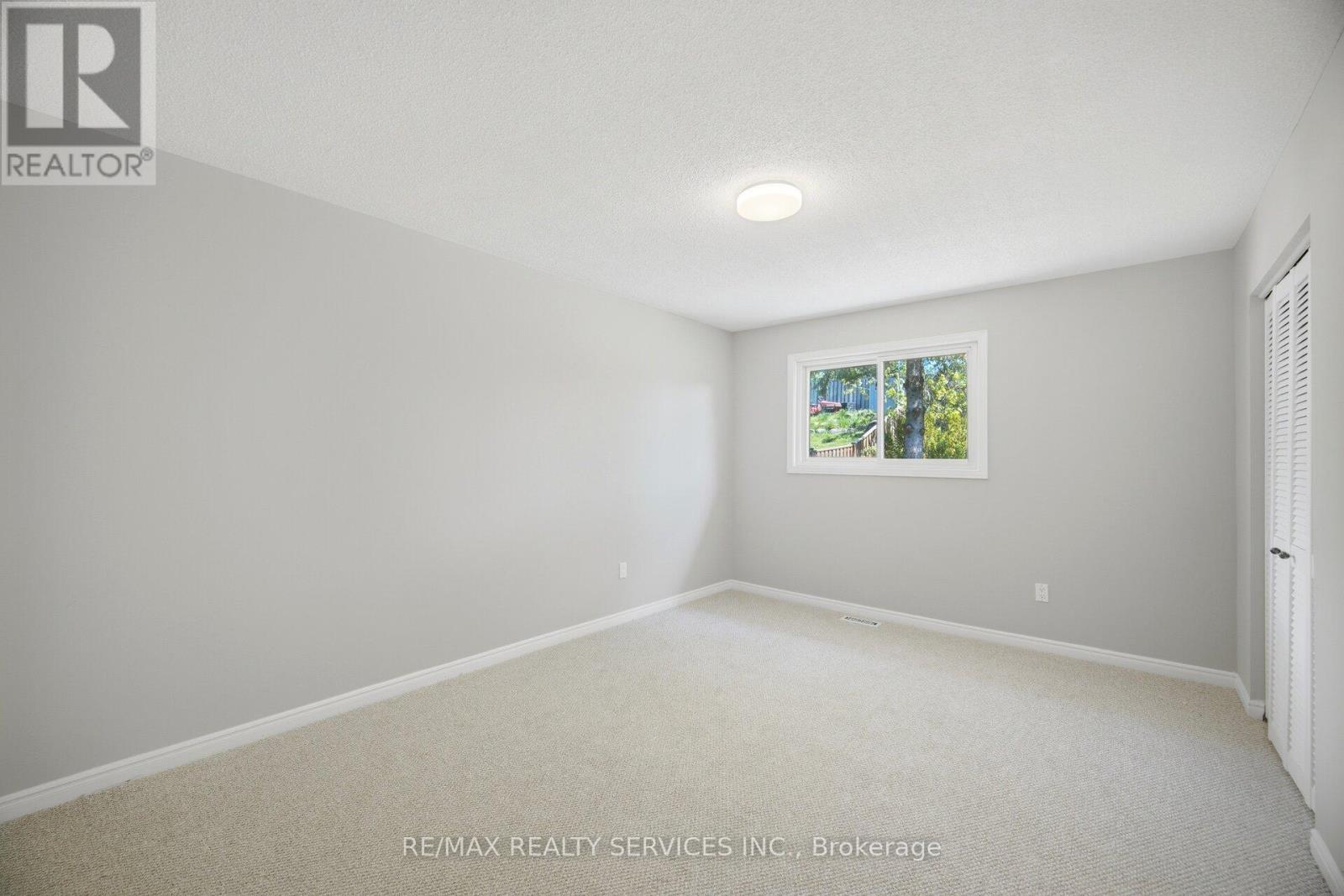 33 HESP DRIVE - 23