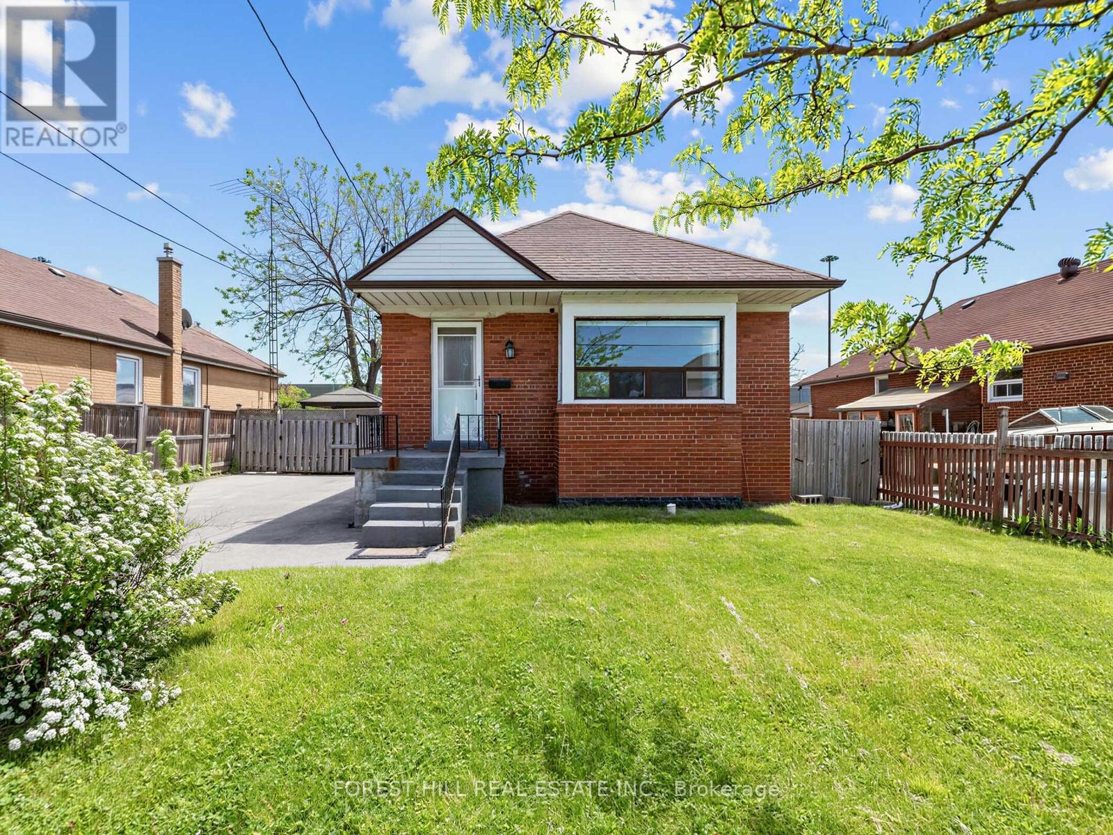 101 WHITLEY AVENUE - 3