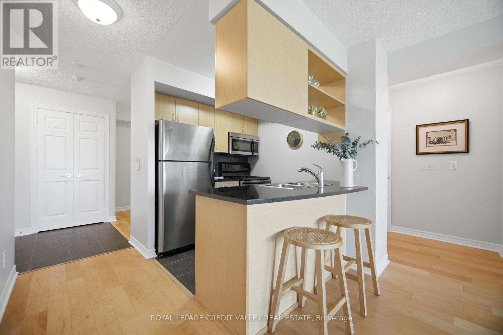 #501 2379 CENTRAL PARK DRIVE - 7