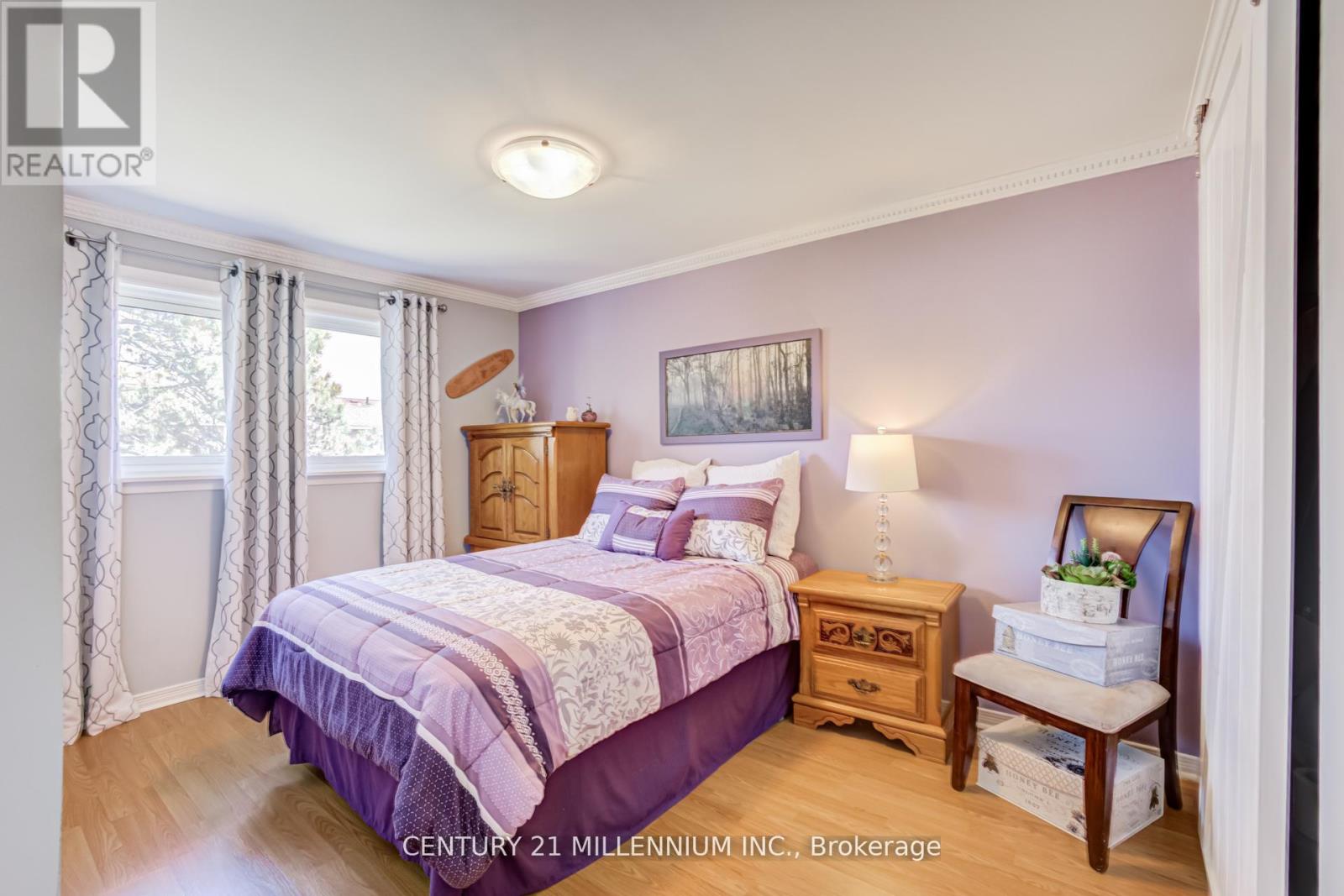 #17 17 CRAIGLEIGH CRESCENT - 17