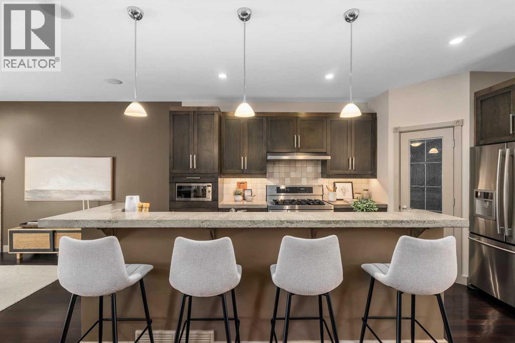 409 19 Avenue NE - 11