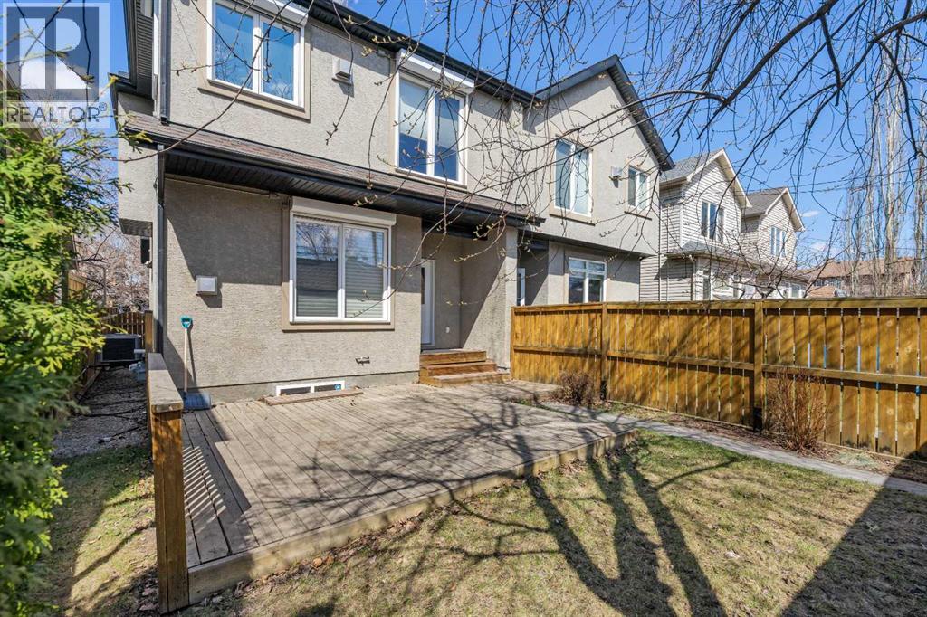 409 19 Avenue NE - 45