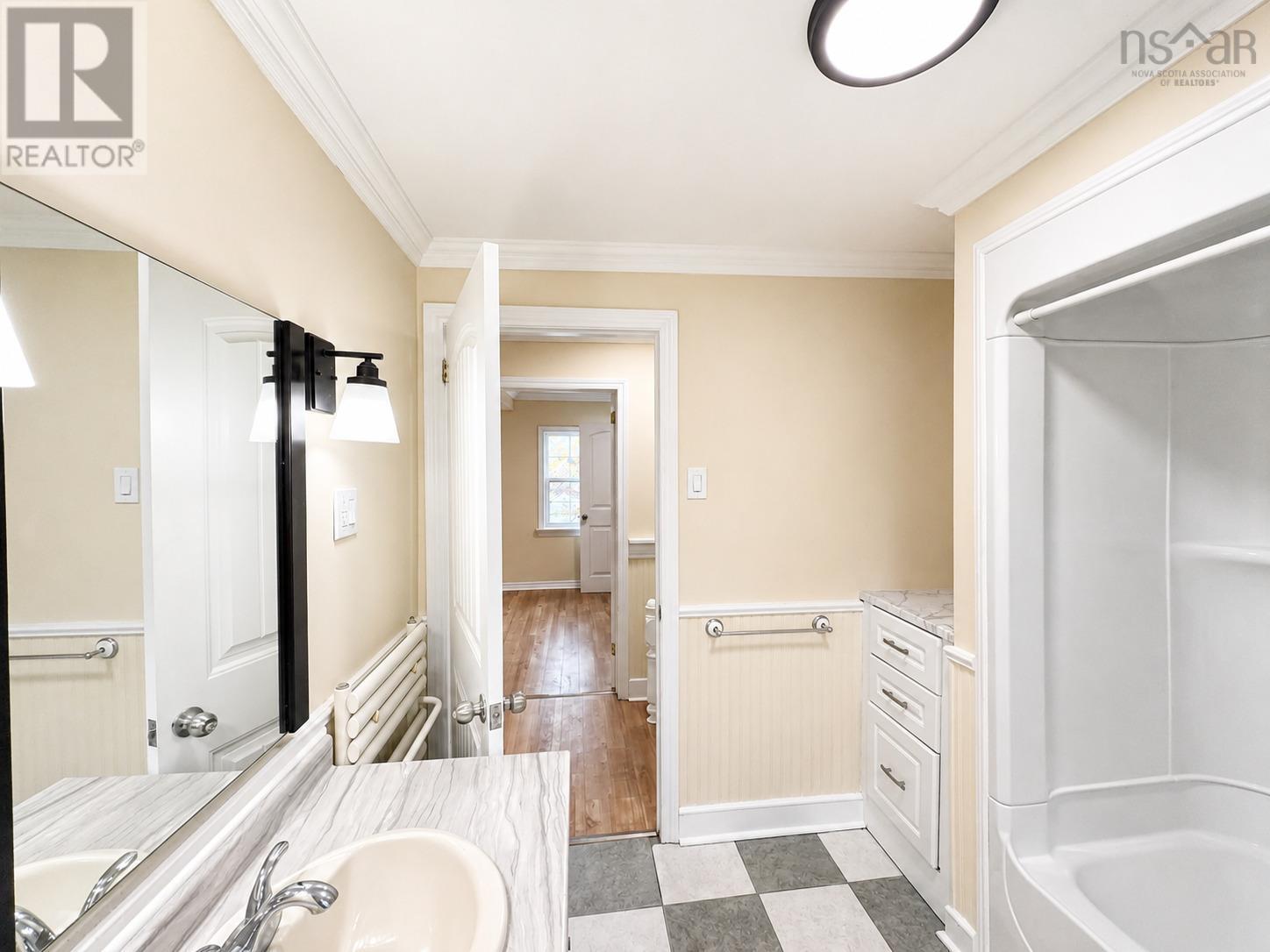 Property 25 of 43 of 446 Whitney Avenue