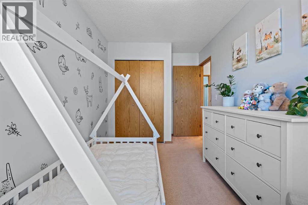 63 Falmere Way NE - 30