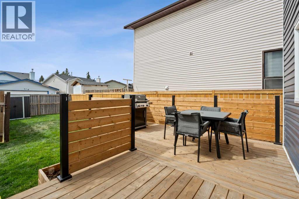 63 Falmere Way NE - 33