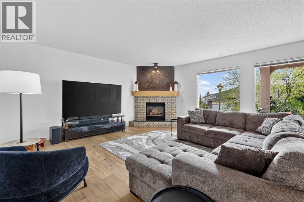 18 Eagleview Place, Cochrane