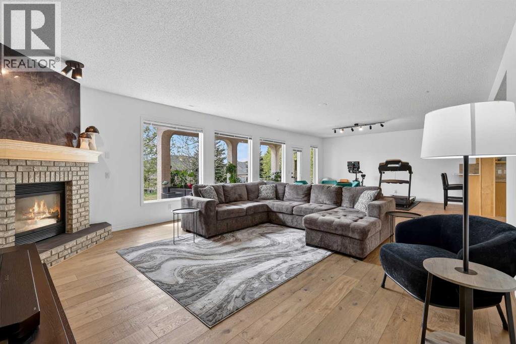 18 Eagleview Place, Cochrane
