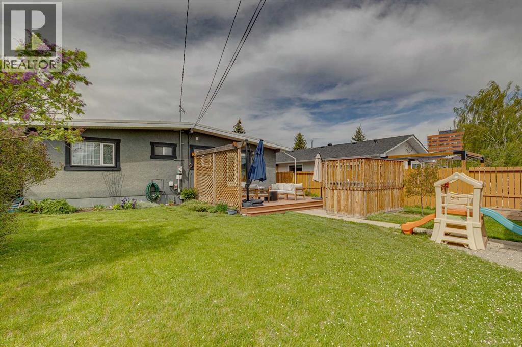 10651 Shillington Crescent SW - 43