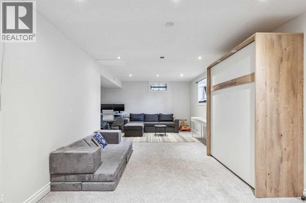10651 Shillington Crescent SW - 31