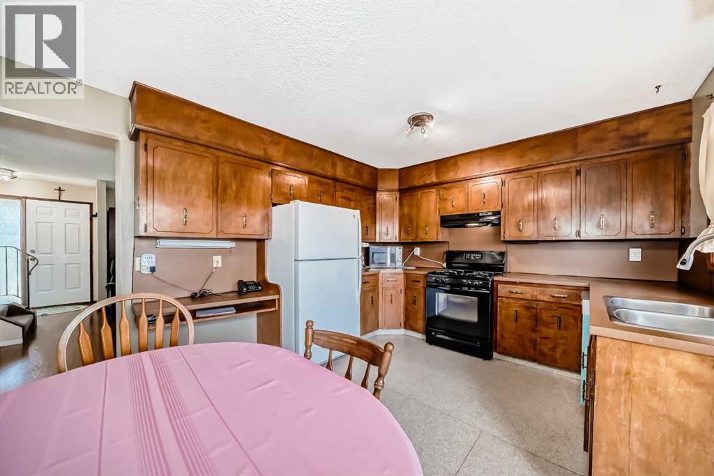 970 Berkley Drive NW - 7