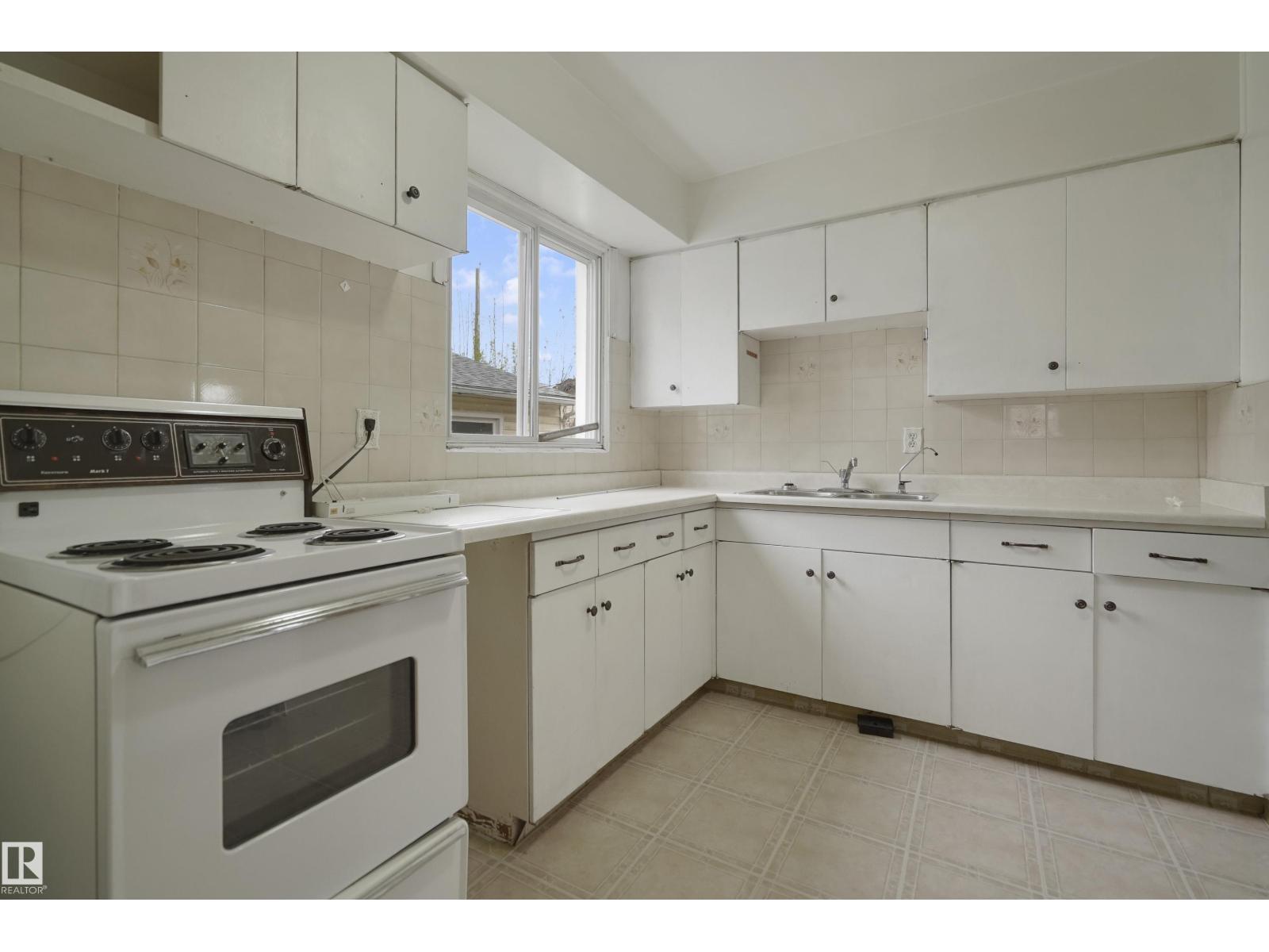 13324 131A AV NW - 8