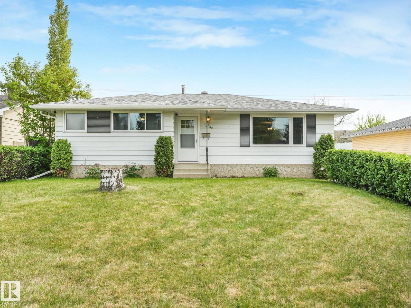 1040 MOYER DR - 1