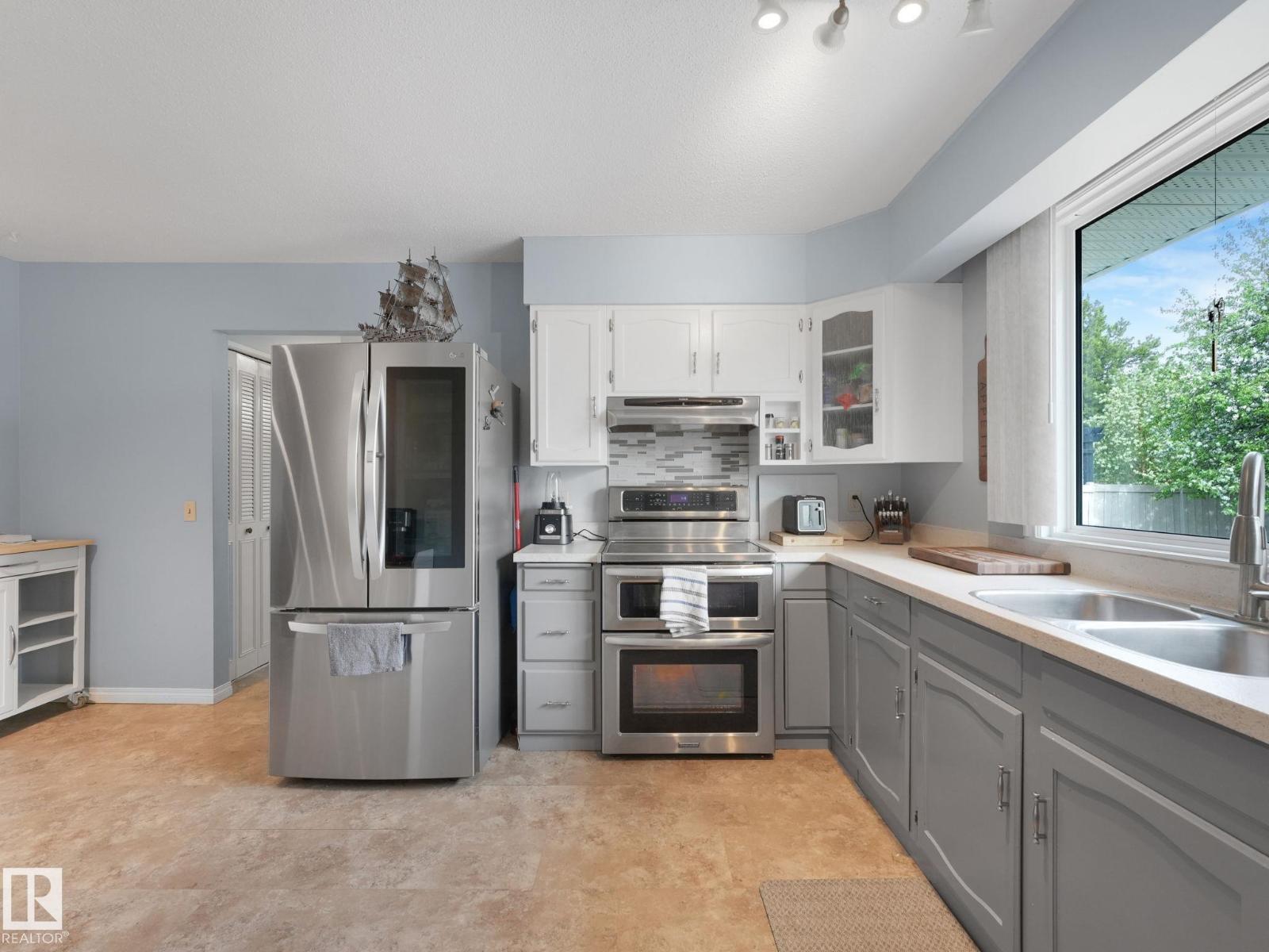 1040 MOYER DR - 6