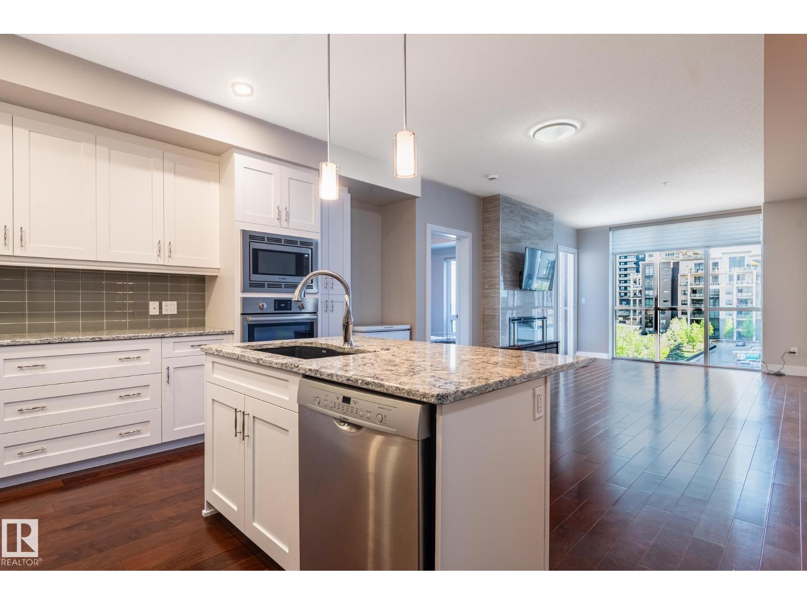 #706 200 Bellerose DR - Image 2