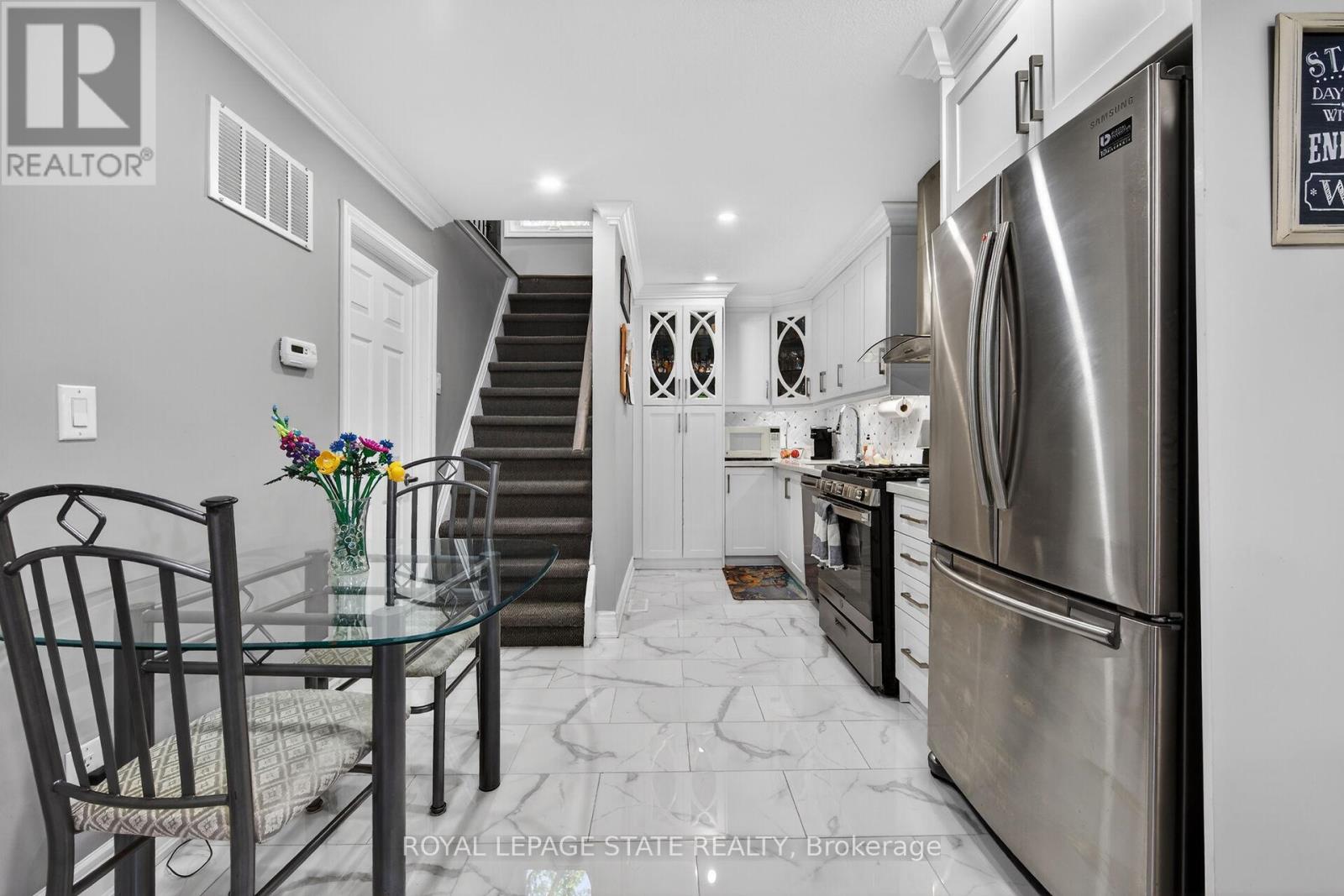 219 HESS STREET S - 10