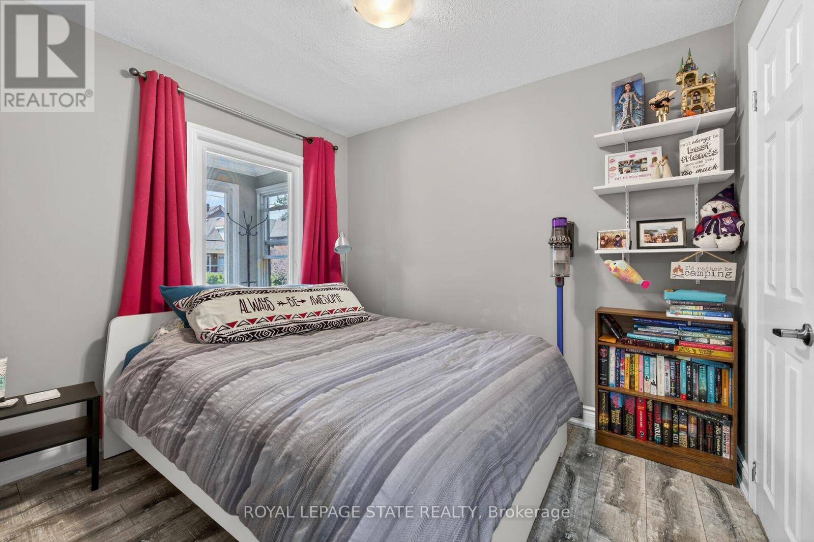219 HESS STREET S - 20