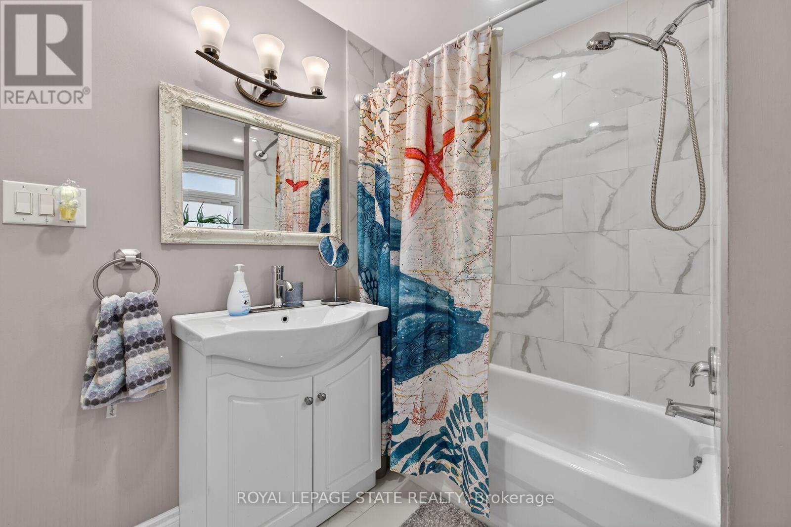 219 HESS STREET S - 23