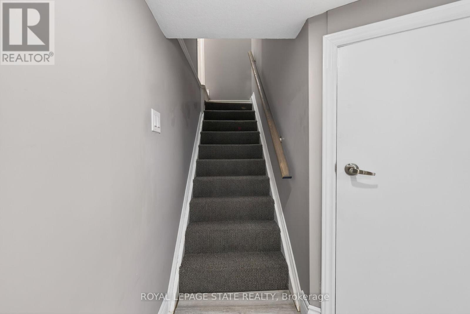 219 HESS STREET S - 32