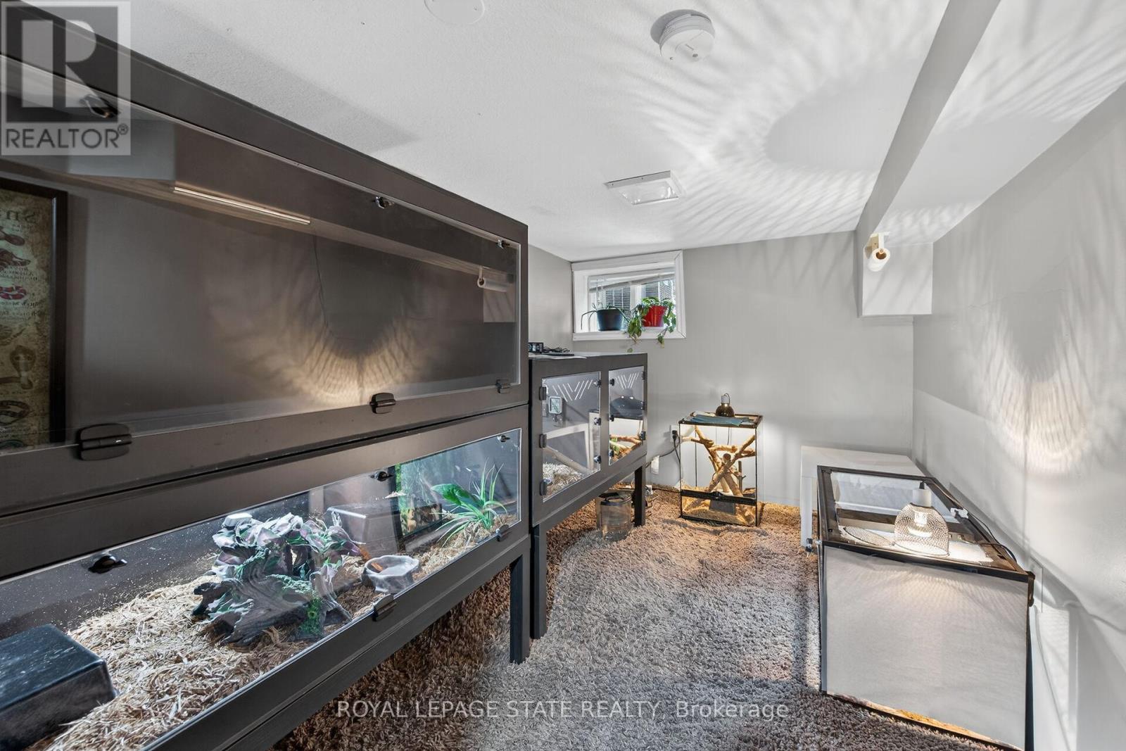 219 HESS STREET S - 37