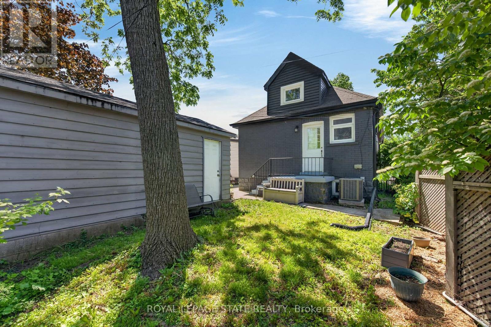219 HESS STREET S - 41
