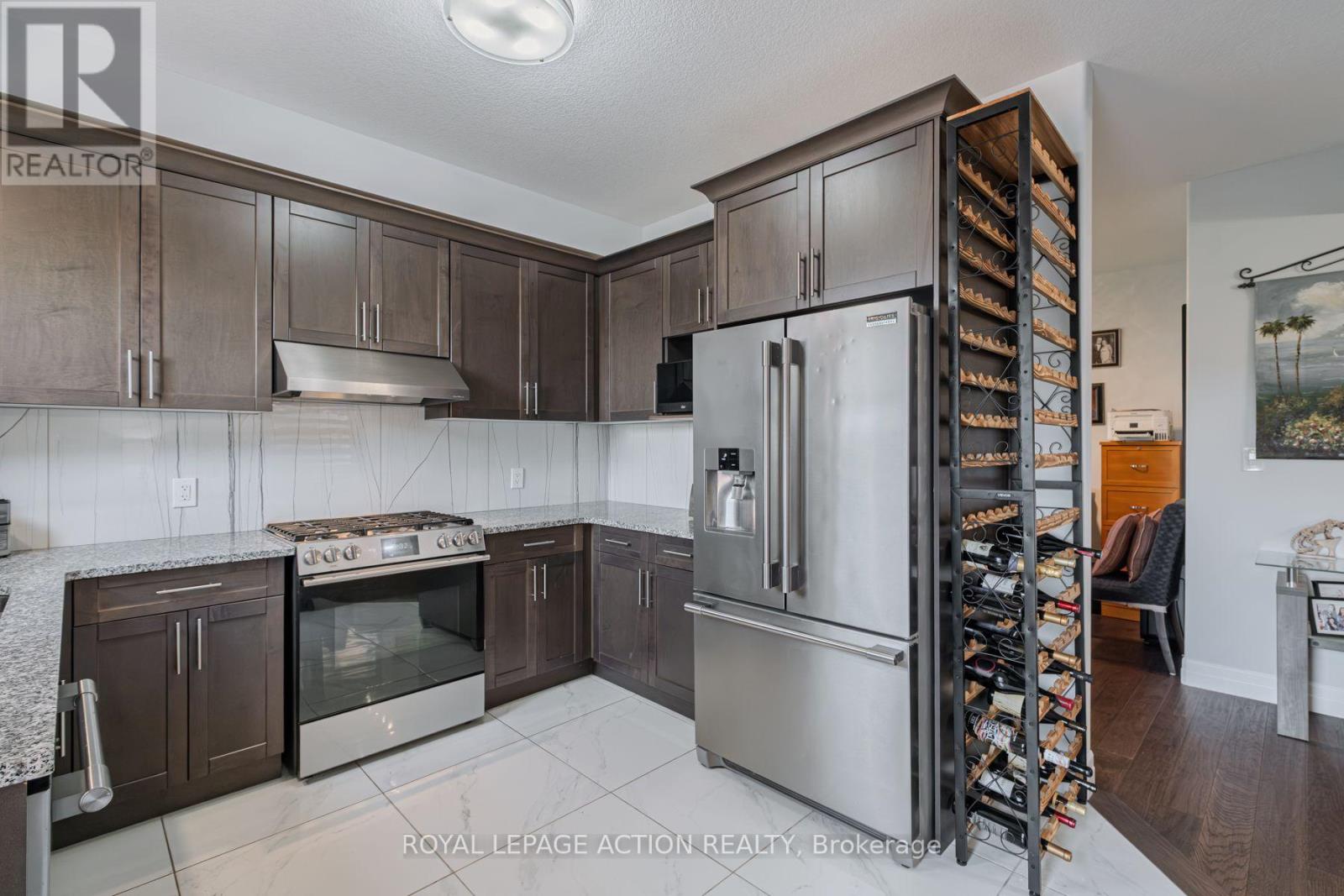 87 GRANDVILLE CIRCLE - 13