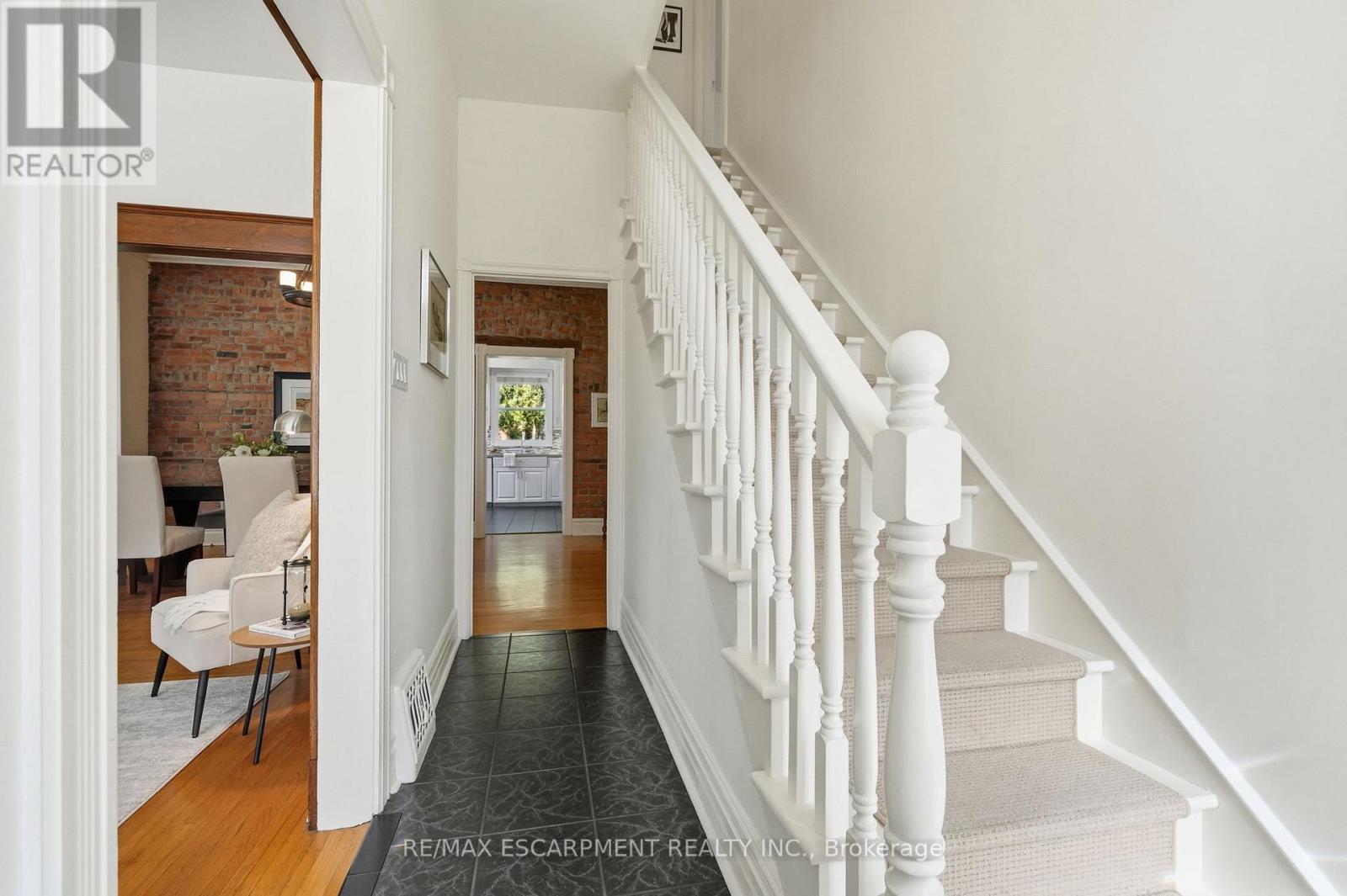 314 HESS STREET S - 4