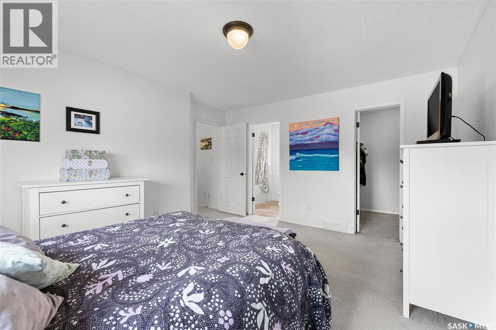 8628 THURSTON CRESCENT - 19