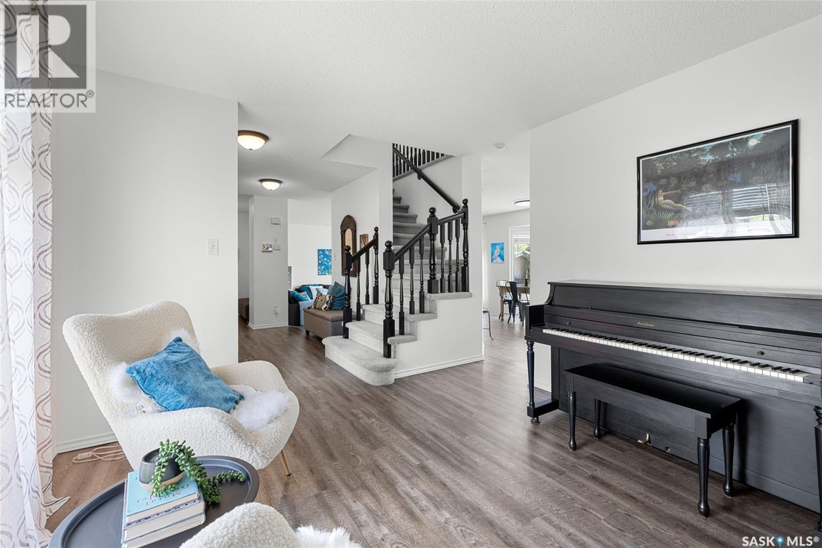 8628 THURSTON CRESCENT - 4